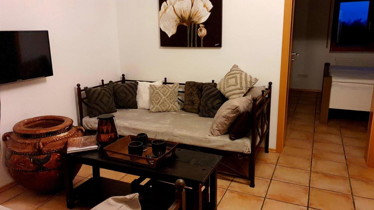 Apartamento Wohnen Im Orientalischen Ambiente Harthausen  Exterior foto